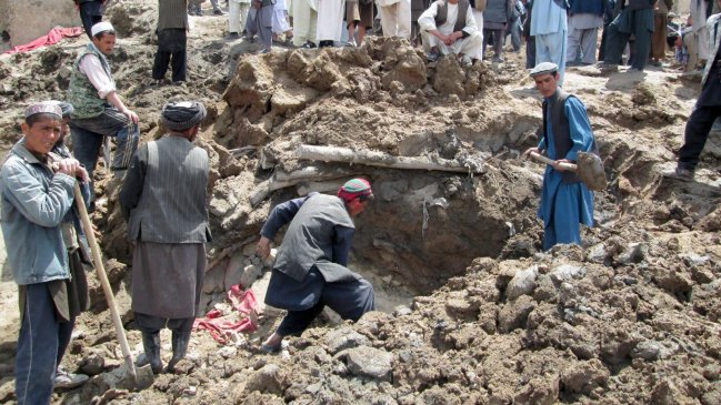 En una fosa común descansarán los más de 2.000 muertos por deslave en Afganistán