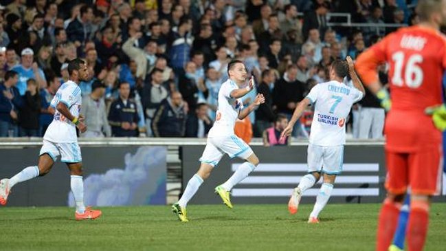 Olympique de Marsella espera a Marcelo Bielsa con claro triunfo sobre Lyon