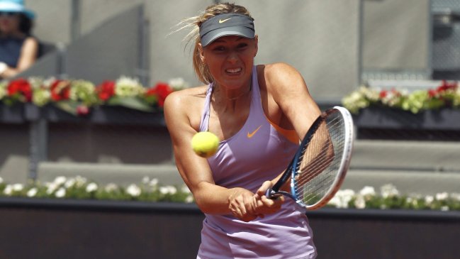 Maria Sharapova luchó más de la cuenta para pasar a octavos de final en Madrid
