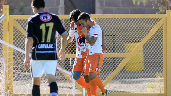 Cobresal derrotó a Palestino en la primera final y quedó cerca de la Sudamericana