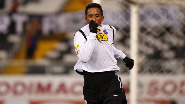 Lucas Barrios a los hinchas de Colo Colo: En junio se va a saber de mi situación