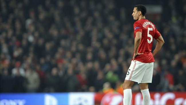 Rio Ferdinand dejará Manchester United tras 12 años