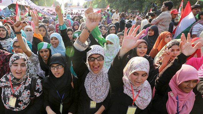 Joven se casó sin permiso y su familia la mató con una hoz