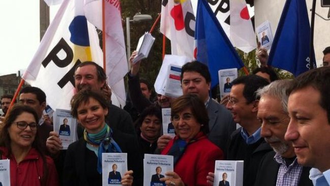 Nueva Mayoría salió a la calle a explicar alcances de la reforma tributaria