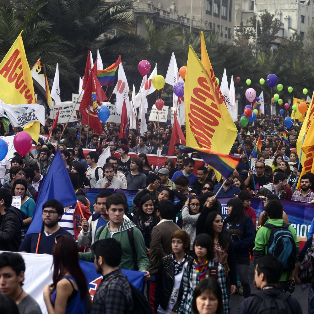 Una multitudinaria concurrencia tuvo la Marcha por la Igualdad en Santiago
