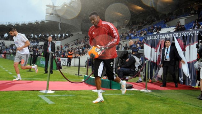 Arquero francés Steve Mandanda anunció que se perderá el Mundial de Brasil 2014