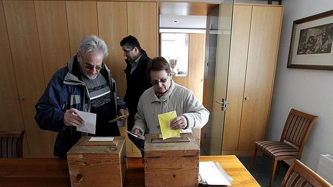 Suiza anulará compra de 22 aviones por decisión popular