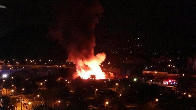 Mujer murió en incendio que afectó a 18 casas en Lo Barnechea