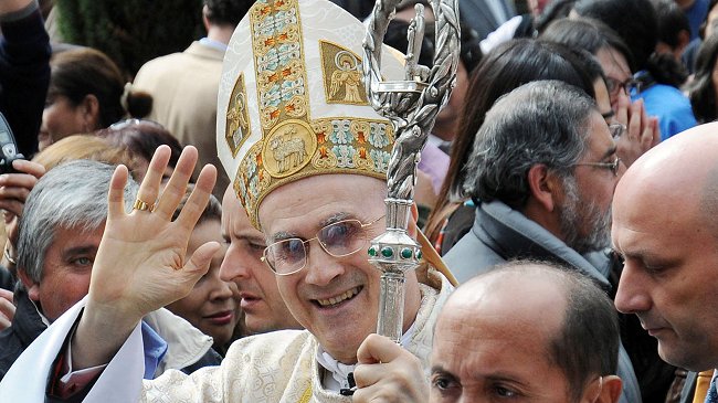 El Vaticano investiga a Tarcisio Bertone por malversación