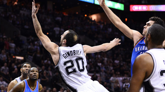 San Antonio vapuleó a Oklahoma en el juego dos de la final de Conferencia Oeste