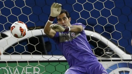 Claudio Bravo: Chile verá una selección que se desempeñará de buena forma en el Mundial