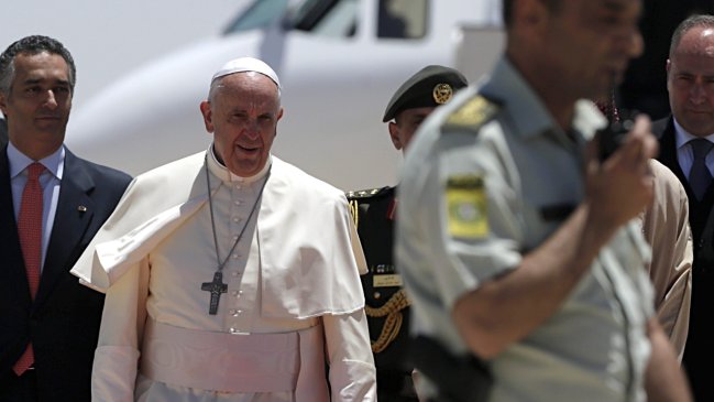Papa Francisco inició gira por Medio Oriente