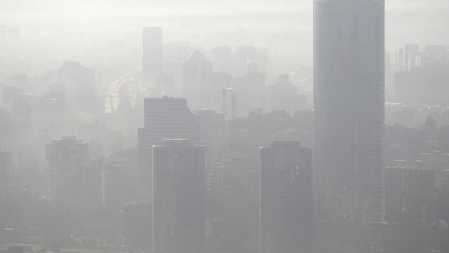 Intendencia decretó alerta ambiental preventiva para este domingo en Santiago