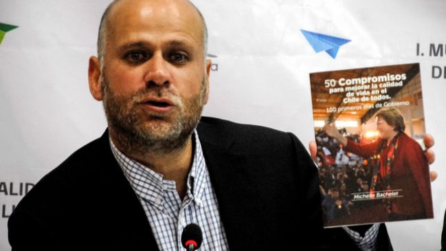 Gobierno prepara salida a terreno por la reforma educacional