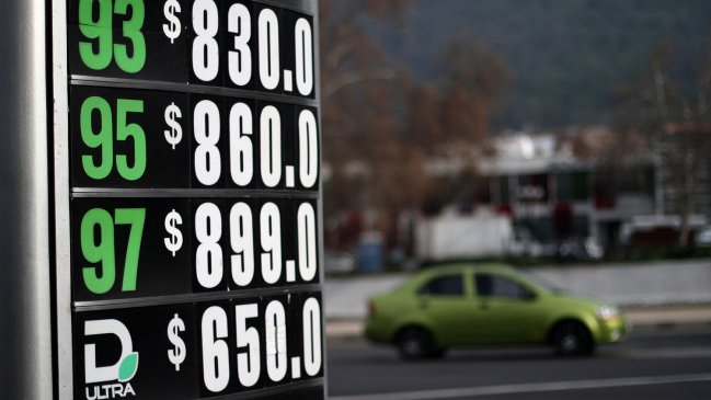 Bencinas: Gobierno evalúa mecanismos para cambiar el Sipco