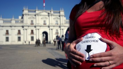   Más de 2.500 personas protestaron contra el aborto en La Moneda 