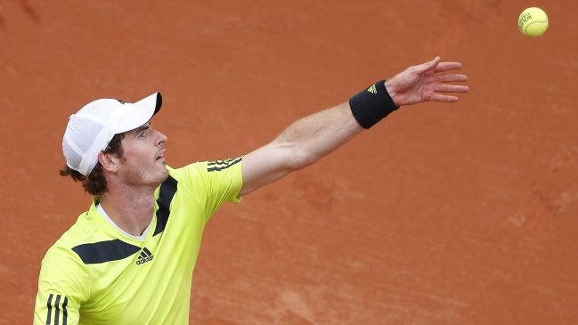 Andy Murray pasó a segunda ronda en París con algo de esfuerzo