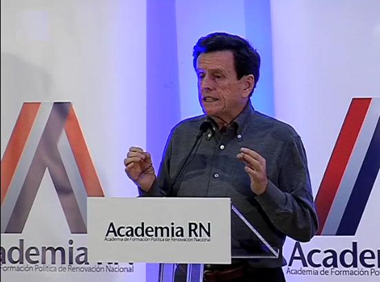 El ejemplo de Carlos Larraín con Hitler para rechazar el aborto