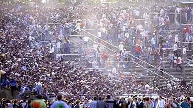 Blatter recordó a las víctimas de Heysel en el 29º aniversario de la tragedia