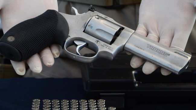 Desconocido disparó contra dos jóvenes en supermercado de Buenos Aires