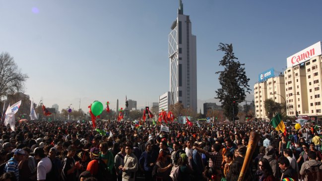 Miles de personas se sumaron a marcha por el derecho al autocultivo de marihuana