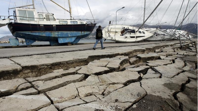 Un terremoto hace surgir nuevas playas en Grecia