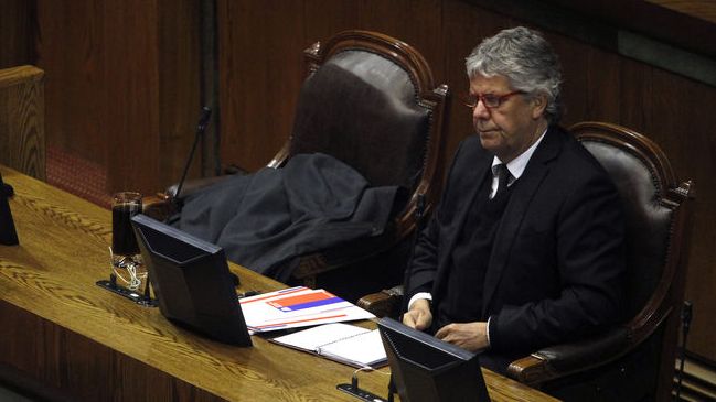 Eyzaguirre acusó a la UDI de tergiversar 