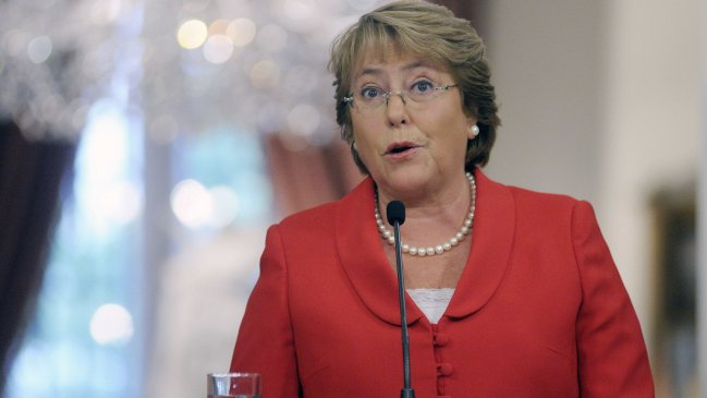 Bachelet: 39.212 familias aún no tienen casa tras terremoto de 2010