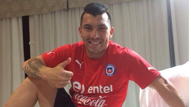Gary Medel llamó a la calma tras un golpe en la práctica