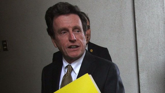 Carlos Larraín se niega a 