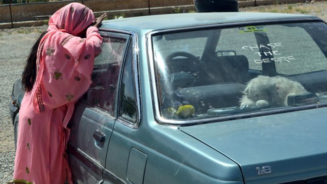 Hallaron en Pakistán a joven violada y colgada de un árbol