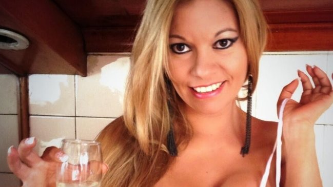 Pornostar chilena prometió nueva jornada de sexo si Chile vence a Holanda