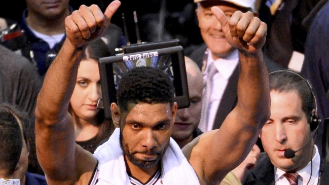 Tim Duncan confirmó que disputará la próxima temporada con los Spurs