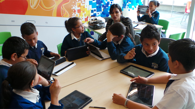 Samsung donó nuevas salas tecnológicas a colegios de escasos recursos