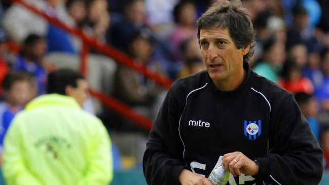 Mario Salas manifestó su molestia por problemas que ha traído venta de Huachipato