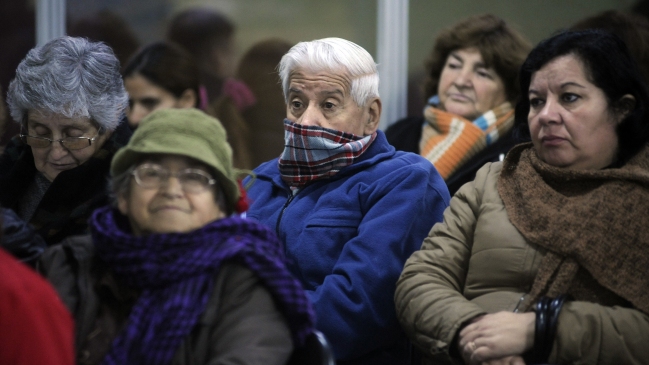 Minsal decretó alerta sanitaria en tres regiones por enfermedades respiratorias