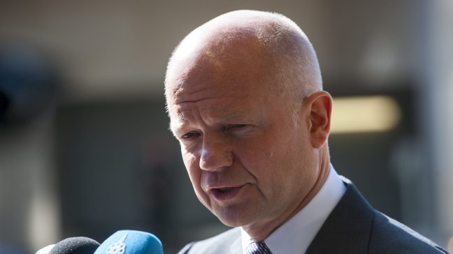 Canciller británico realizó viaje sorpresa a Irak para tratar conflicto