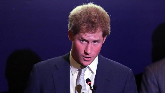 Príncipe Harry se reunirá con Bachelet y afectados de incendio en Valparaíso