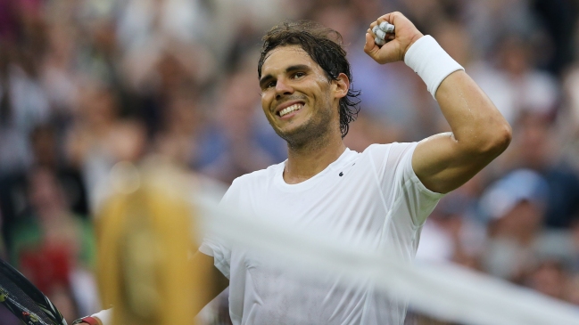 Rafael Nadal reaccionó a tiempo para instalarse en los octavos de final de Wimbledon