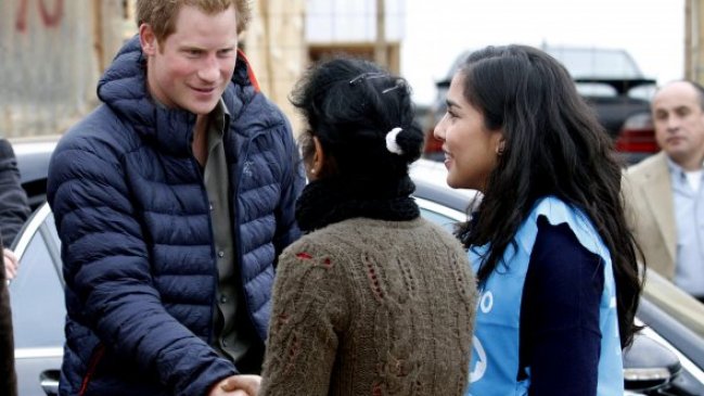 Príncipe Harry se reunió con damnificados en Valparaíso