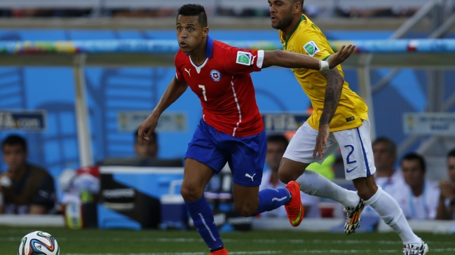 Prensa inglesa aseguró que FC Barcelona quiere a Suárez a cambio de Alexis