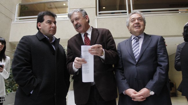 Diputados presentan proyecto para extender periodo presidencial