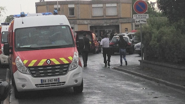 Profesora murió apuñalada por una madre delante de sus alumnos