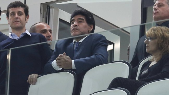 FIFA retiró credencial de prensa a Diego Maradona, según diario brasileño