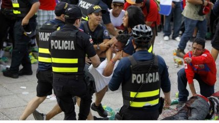 Hinchas causaron graves incidentes en Costa Rica tras eliminación del Mundial