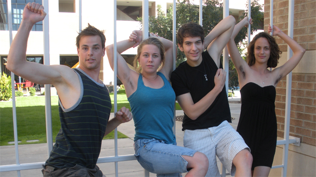 Profesora ofrece notas extras a alumnas peludas