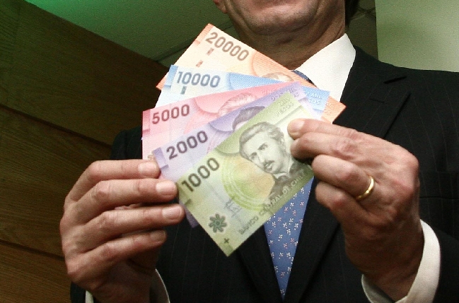 Expertos prevén baja en la tasa de interés al 3,75 por ciento