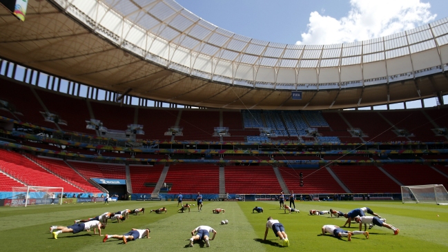 Rousseff asegura que en Brasil el fútbol y las elecciones no se mezclan
