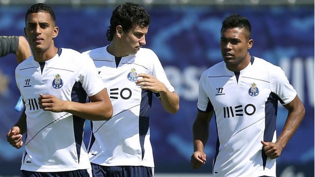 Igor Lichnovsky se despidió de U. de Chile tras su fichaje en Porto