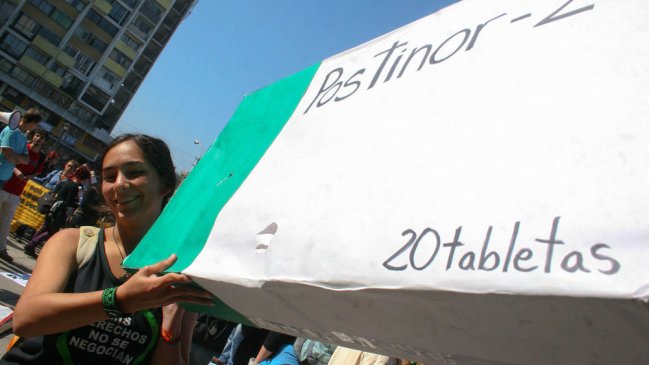 Críticas contra el Minsal por buscar validar entrega de 